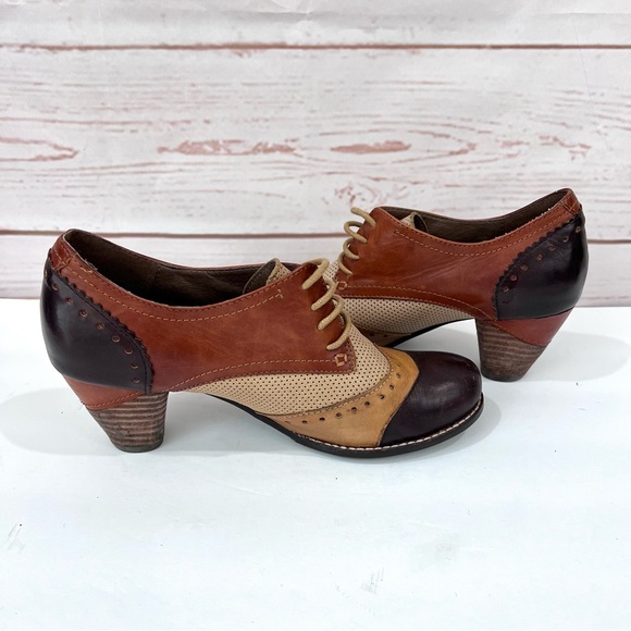 Spring Step L'Artiste Patchwork Retro Leather Bardot Wing Tip Derby Booties - Picture 8 of 12